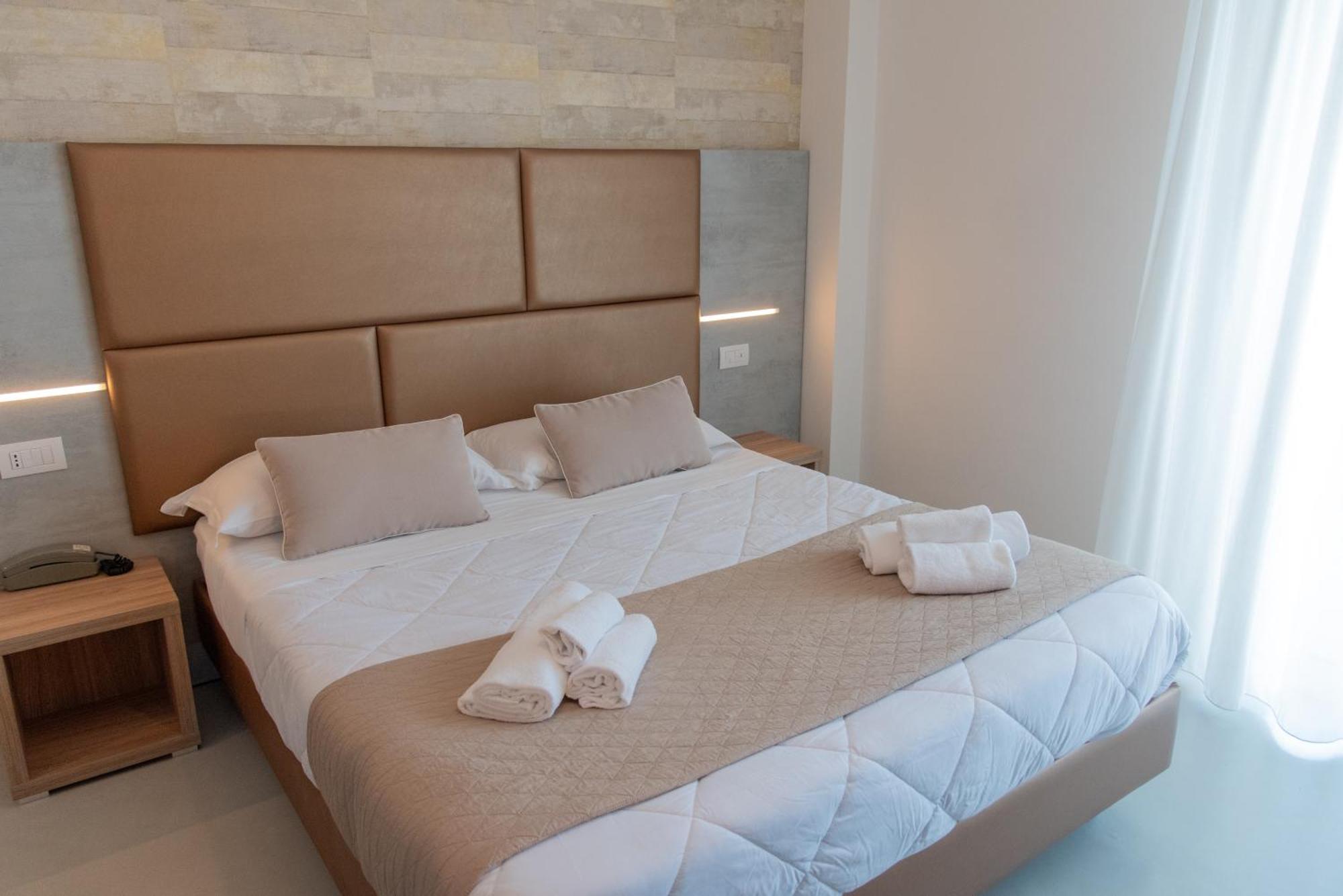 Hotel Maestri Riccione Exterior foto